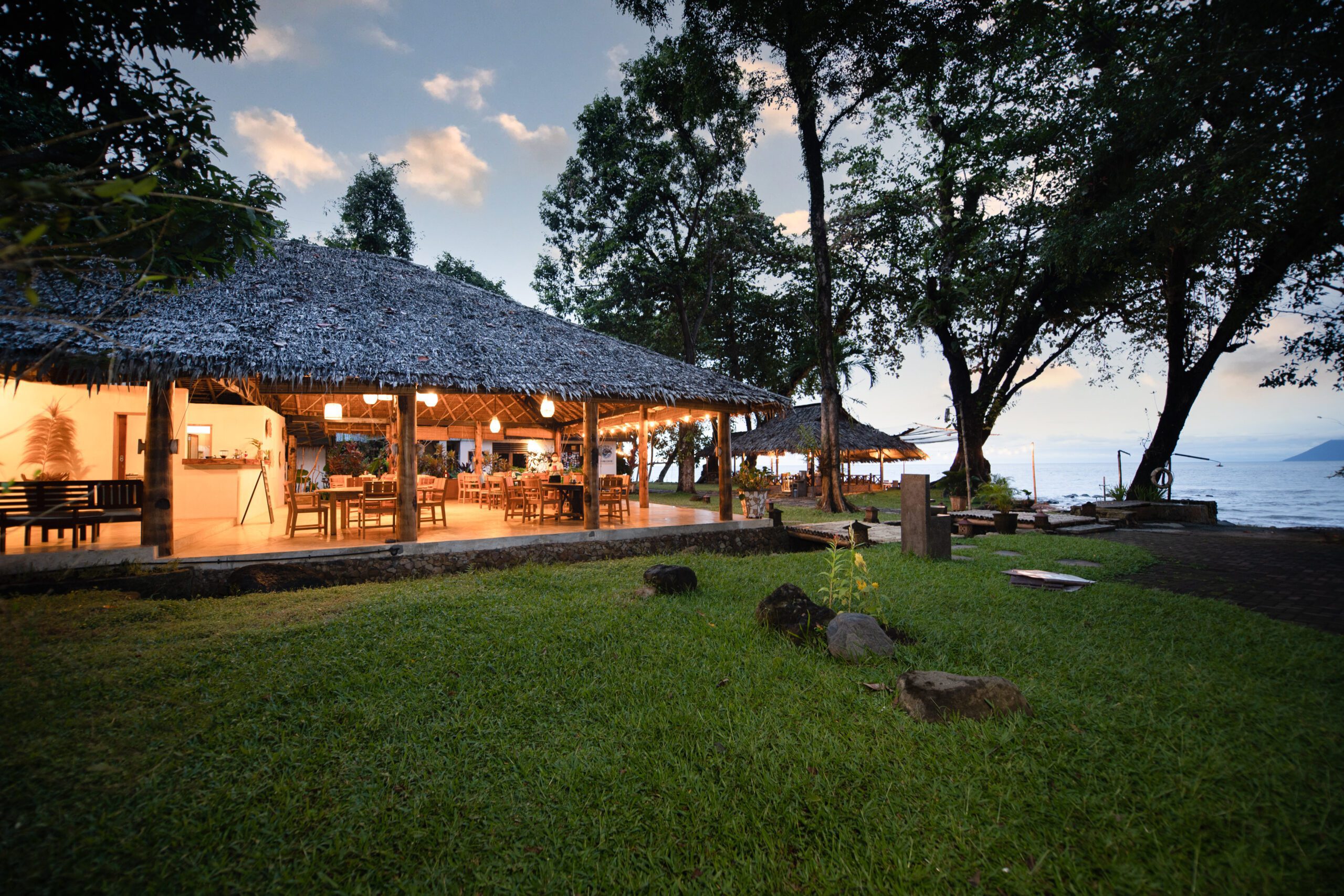 Open-air terrace restaurant next to the beach at Murex Manado